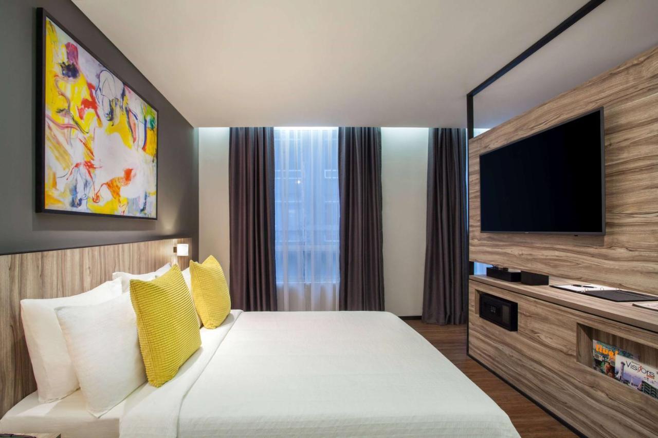 Hotel Days & By Wyndham Kl - Chan Sow Lin Mrt Or Lrt Kuala Lumpur