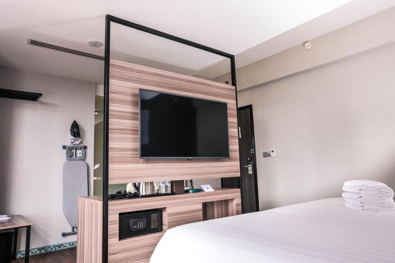Hotel Days & By Wyndham Kl - Chan Sow Lin Mrt Or Lrt