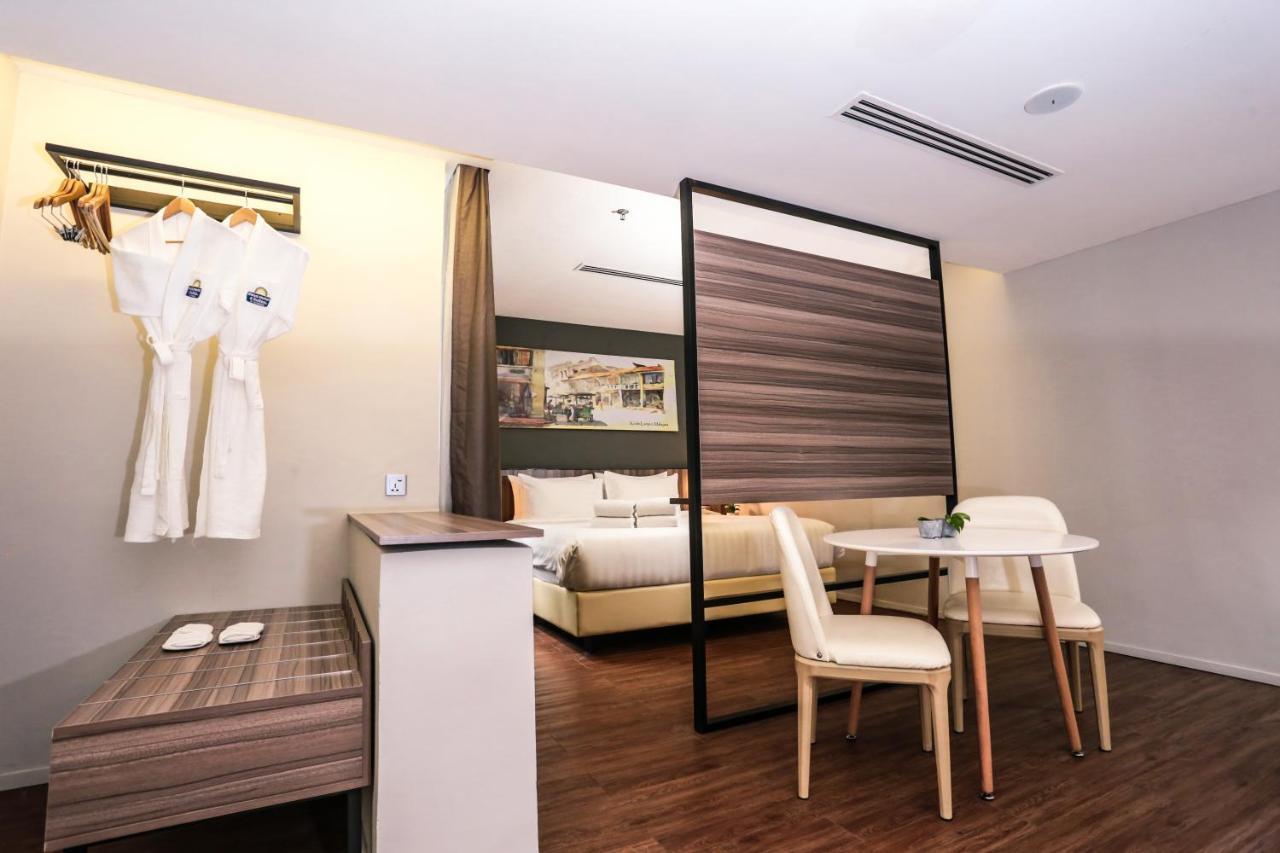 Days & By Wyndham Kl - Chan Sow Lin Mrt Or Lrt