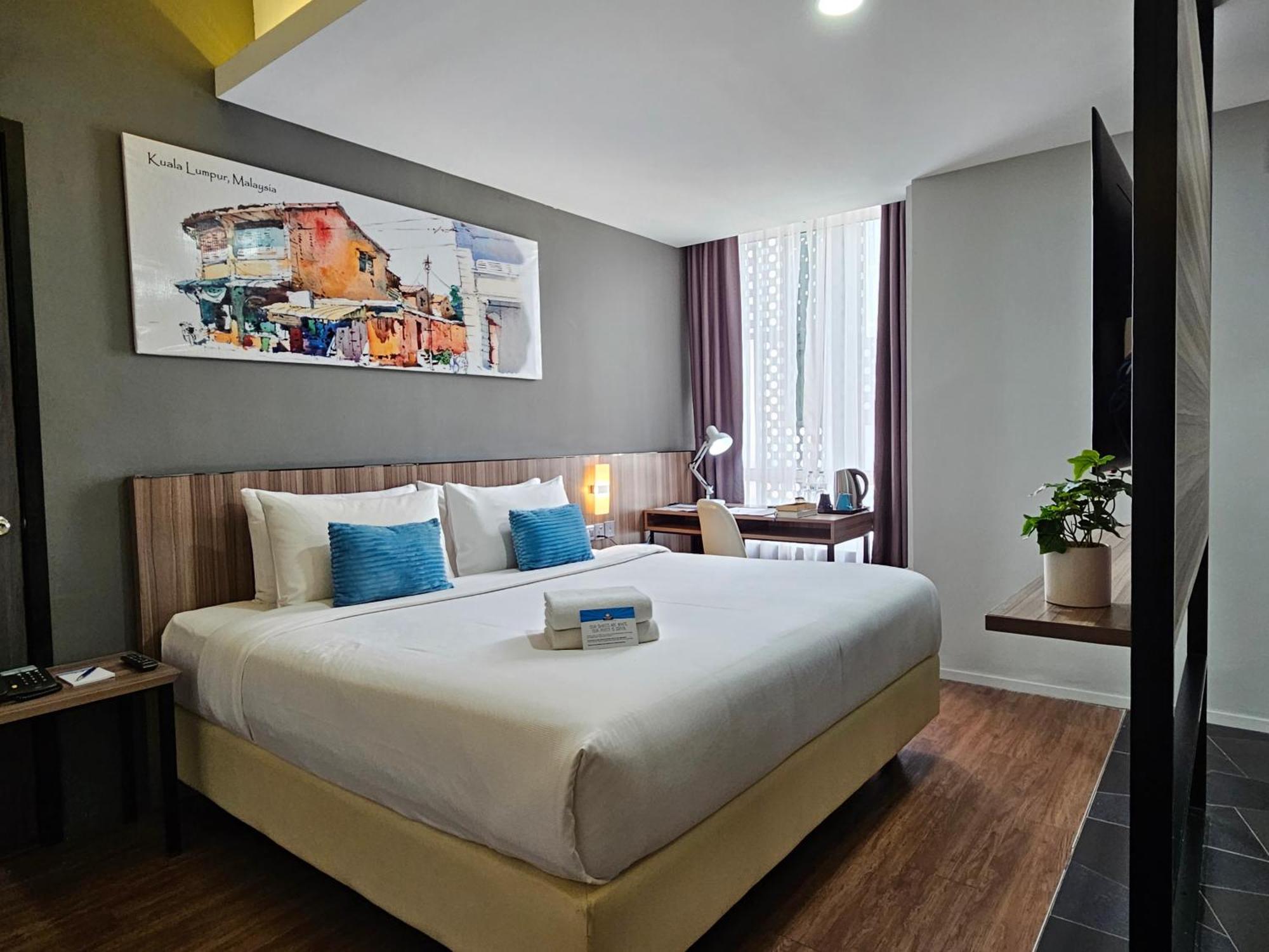Days & By Wyndham Kl - Chan Sow Lin Mrt Or Lrt
