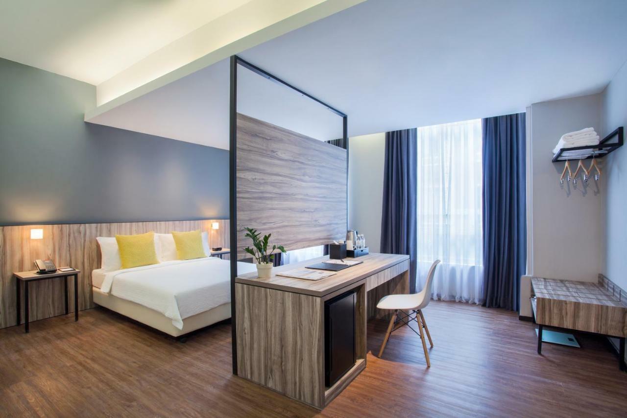 Hotel Days & By Wyndham Kl - Chan Sow Lin Mrt Or Lrt