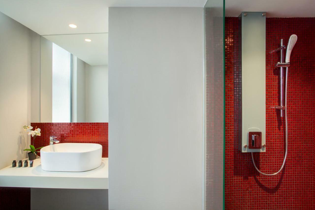Hotel Days & By Wyndham Kl - Chan Sow Lin Mrt Or Lrt