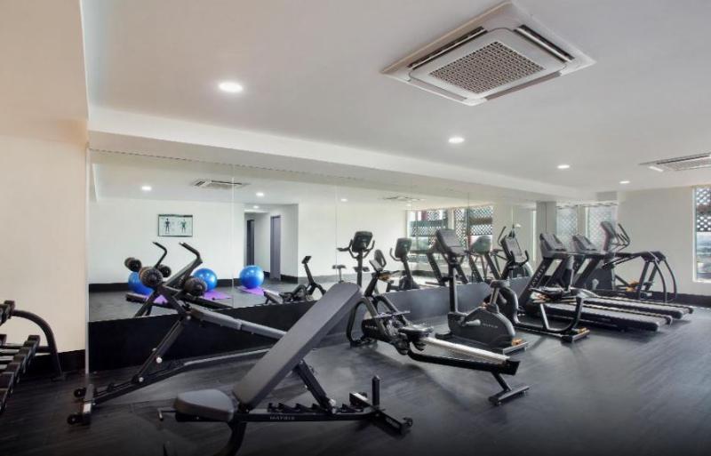 Hotel Days & By Wyndham Kl - Chan Sow Lin Mrt Or Lrt 4*